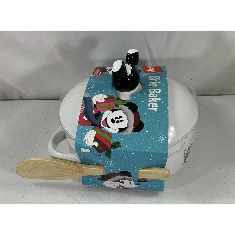 Disney Mickey Mouse And Friends Winter Christmas Brie Baker With Wooden Spoon